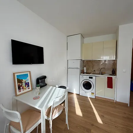Riviera Apartment *